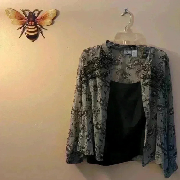 Worthington Tops - Worthington, small, gray and white